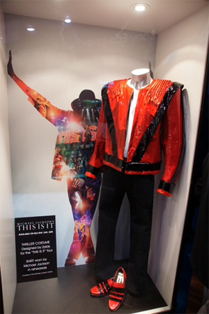 thriller%20costume%2001.jpg